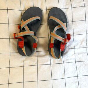 Chaco's Adjustable strap classic sandal
